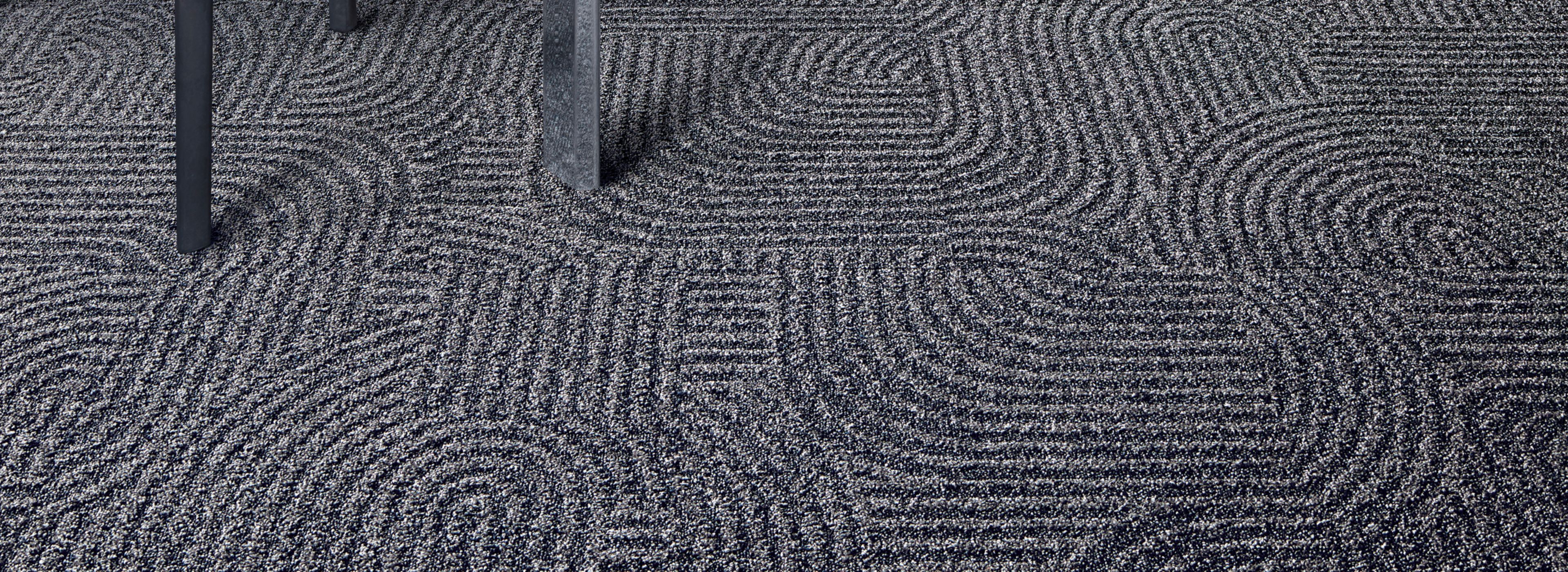 Interface Step this Way carpet tile in office common area with tree número de imagen 1